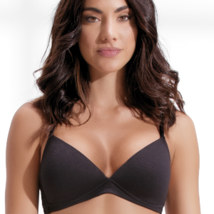 modella con reggiseno a triangolo LOVEANDBRA nero