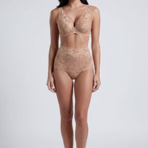 Modella Reggiseno bralette Loveandbra Whitney: femminilità e sostegno in perfetto equilibrio