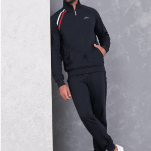 Uomo con Tuta Homewear NAVIGARE nera con zip e bande colorate
