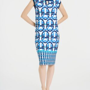 Donna di spalle con vestito estivo smanicato a tubino con fantasia a cerchi blu Ragno