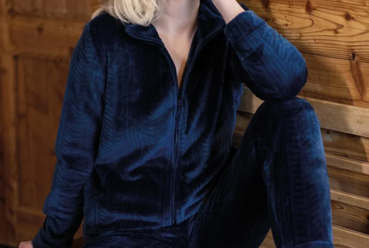 Tuta homewear donna SìèLei blu indossata