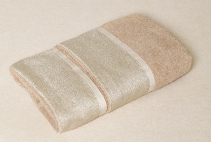Set asciugamani Battaglia Classico Italiano viso e ospite in pura spugna di cotone con raffinato bordo jacquard. - Colore Argilla/Biscotto