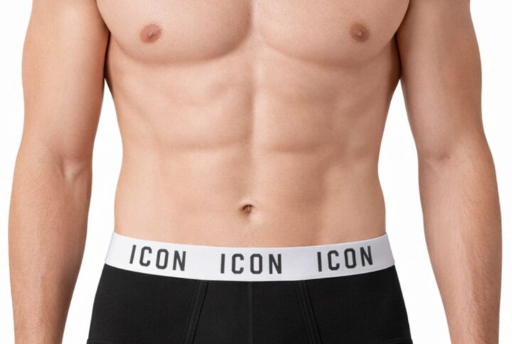 Modello Indossa Slip uomo ICON cotone elasticizzato nero con fascia bianca logata ICON
