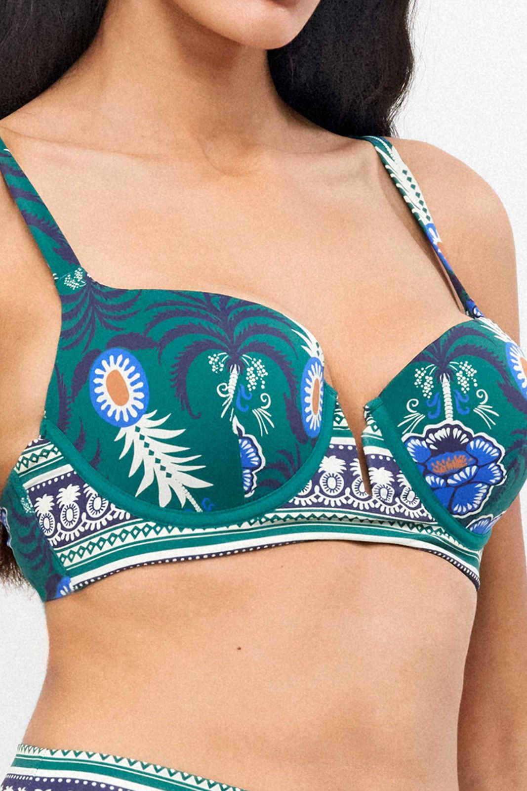 2_30338T + 2_30339B – Dettaglio Top Bikini