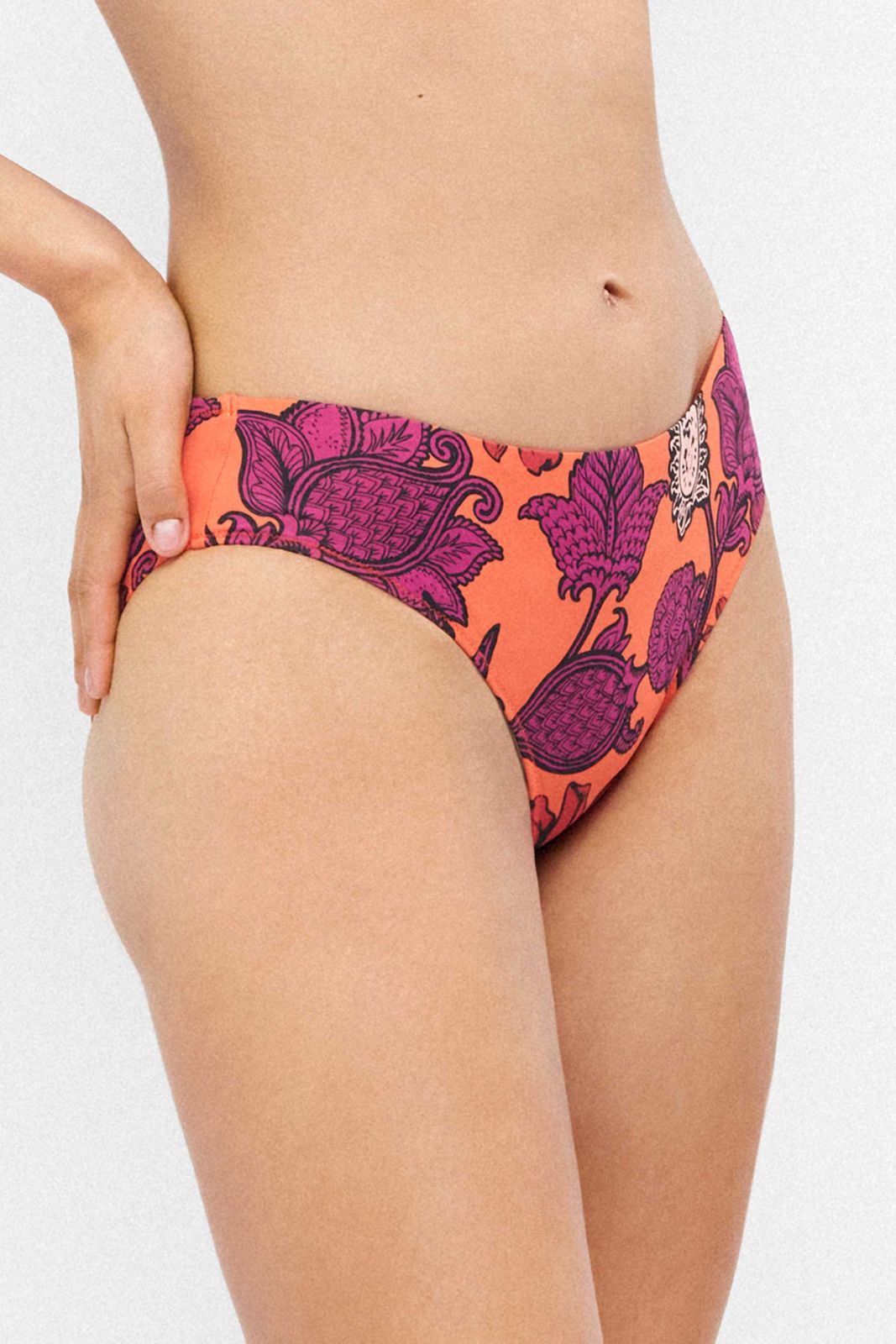 2_30369 + 2_30368B – Front Slip Bikini