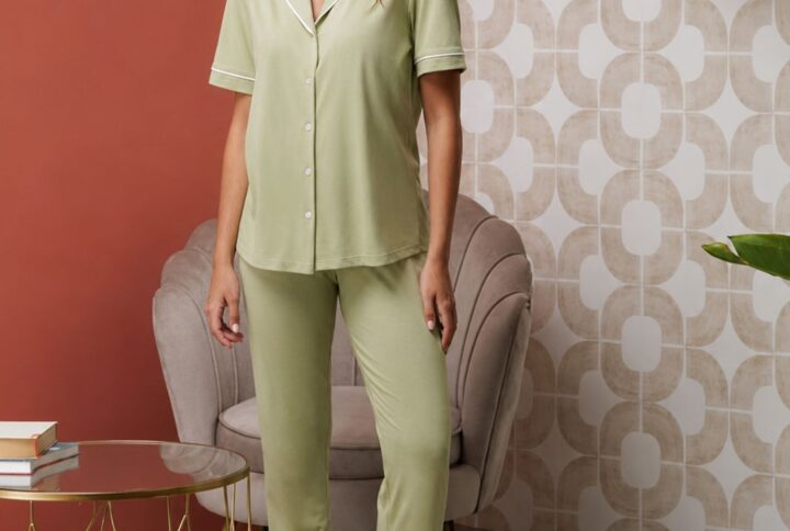 Pigiama donna ANDRA taglio uomo con pantalone lungo e piping a contrasto