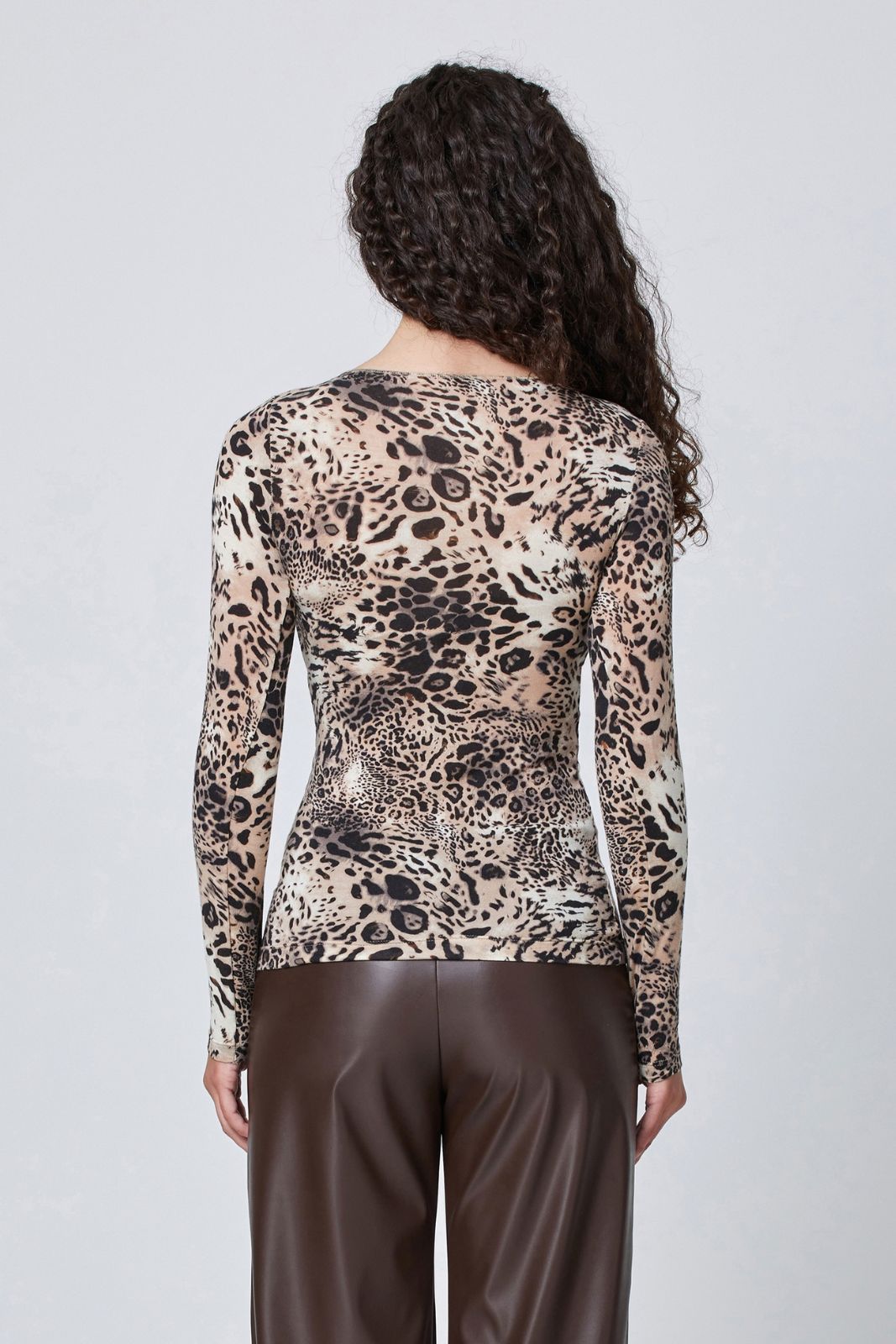 JADEA - Maglia Animalier con Cashmere e Scollo a Barca - immagine 3