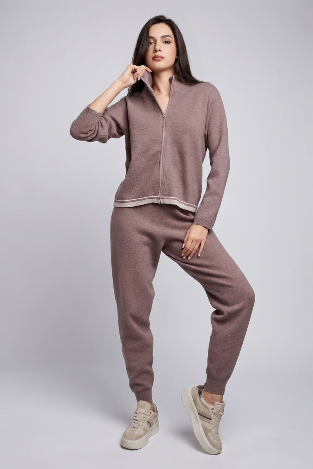Tuta donna Lormar serie SHOP in maglia pettinata con inserti in costina.